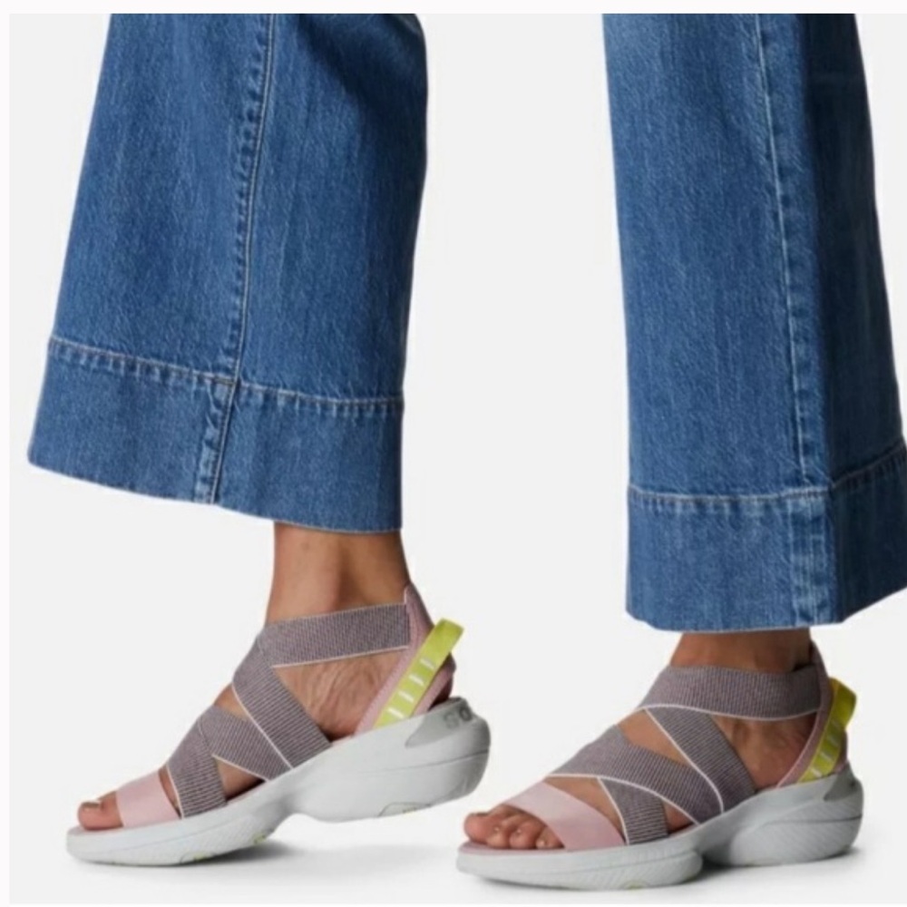Sorel Women's Explorer Blitz Multi Strap Sandals Size 9.5